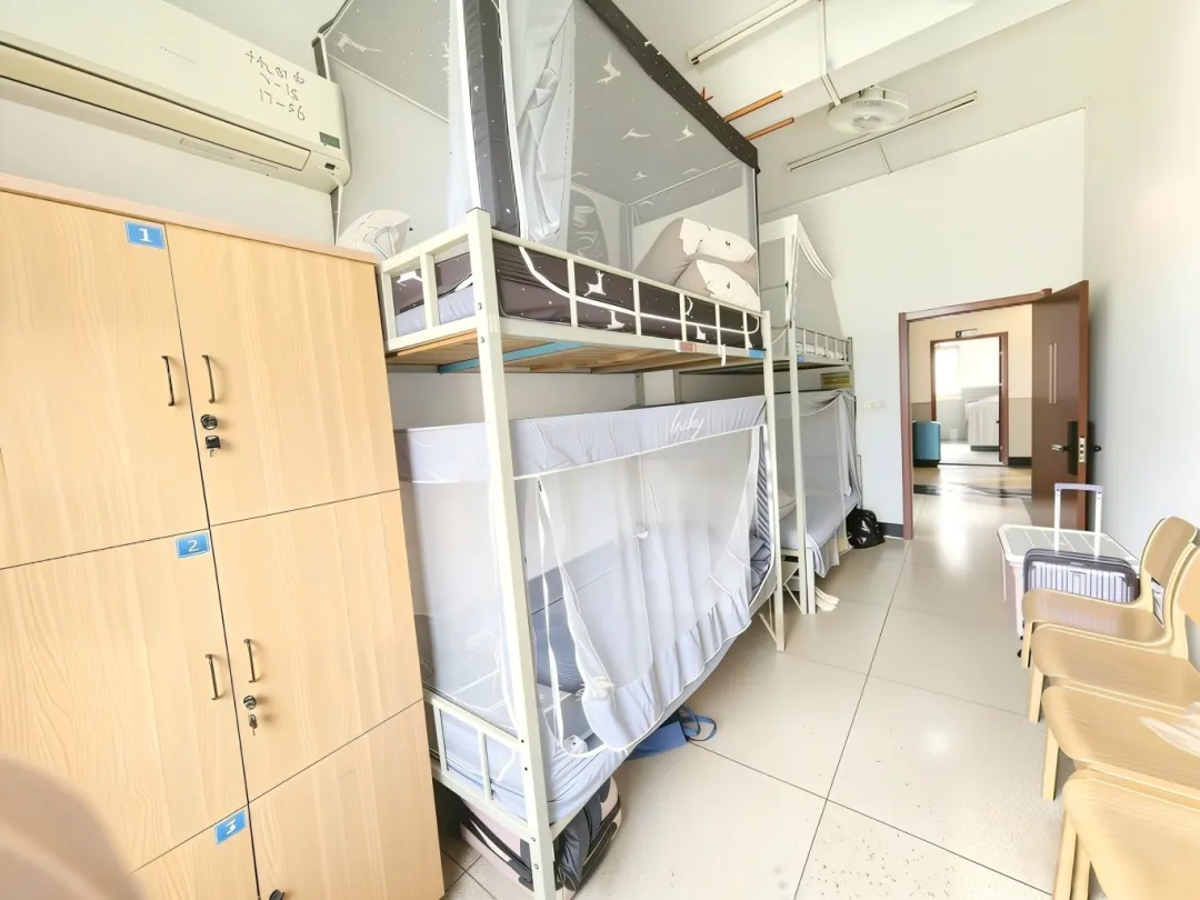 杭州各高中的住宿条件相差这么大!中考填志愿,家长关心升学数据,孩子最关心住宿和伙食/狮子探高中① 第76张