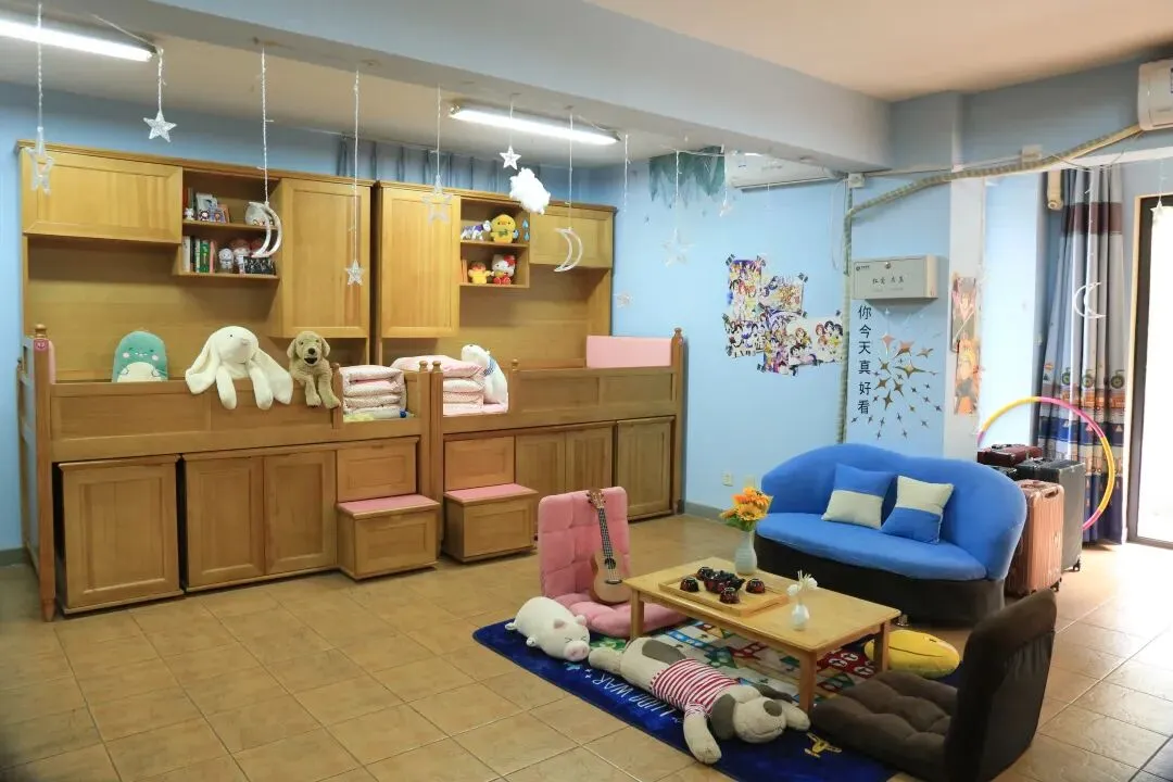 杭州各高中的住宿条件相差这么大!中考填志愿,家长关心升学数据,孩子最关心住宿和伙食/狮子探高中① 第86张