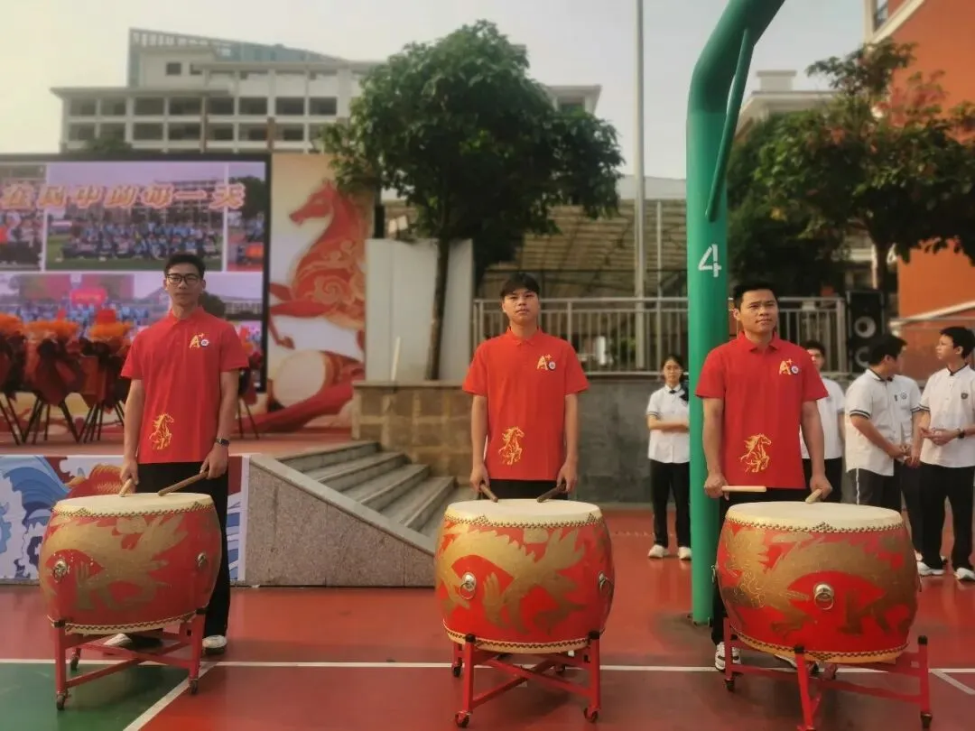 燃情誓师,逐梦中考——南宁市邕宁区民族中学2026届中考誓师大会圆满举行 第55张 燃情誓师,逐梦中考——南宁市邕宁区民族中学2026届中考誓师大会圆满举行 第55张