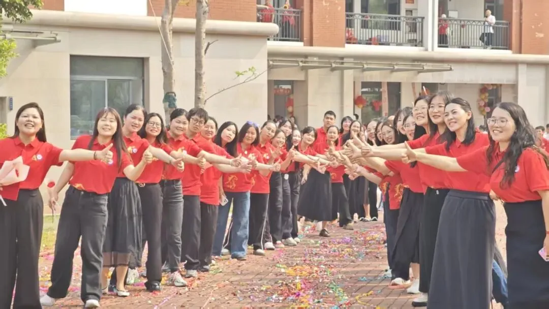 燃情誓师,逐梦中考——南宁市邕宁区民族中学2026届中考誓师大会圆满举行 第93张 燃情誓师,逐梦中考——南宁市邕宁区民族中学2026届中考誓师大会圆满举行 第93张