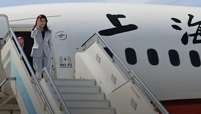 2026年中考道法时政热点专练56:国民党主席郑丽文访问大陆 第1张 2026年中考道法时政热点专练56:国民党主席郑丽文访问大陆 第1张