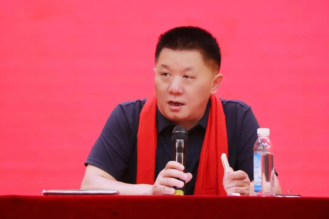 逐梦中考 笃行致远——邵阳广益初中部举行九年级高效学习方法指导暨冲刺动员大会 第5张 逐梦中考 笃行致远——邵阳广益初中部举行九年级高效学习方法指导暨冲刺动员大会 第5张