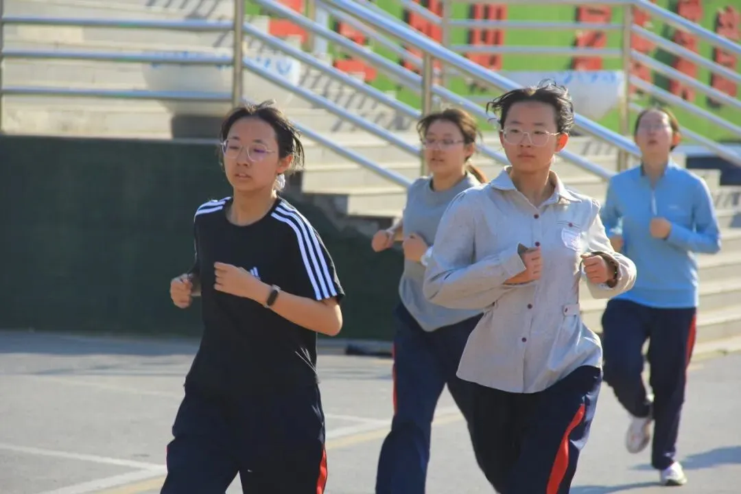 备战中考 逐梦扬帆——北校初三学子体能训练纪实(一) 第20张