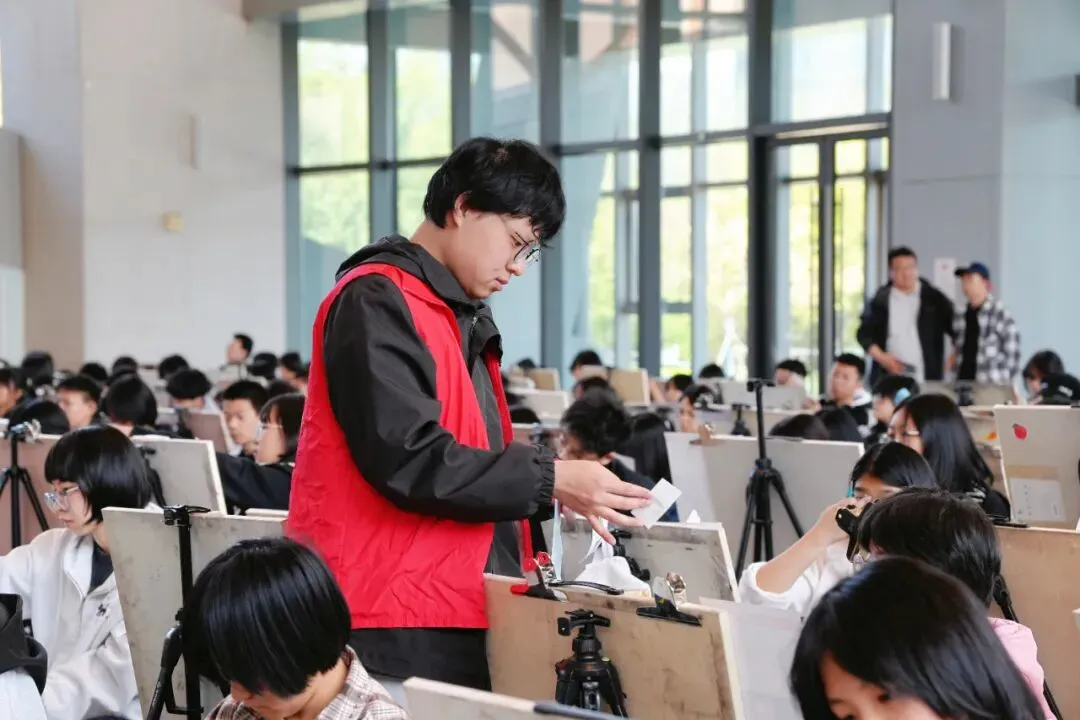 为梦想战!2026年第二次中考模拟圆满举办 第8张 为梦想战!2026年第二次中考模拟圆满举办 第8张