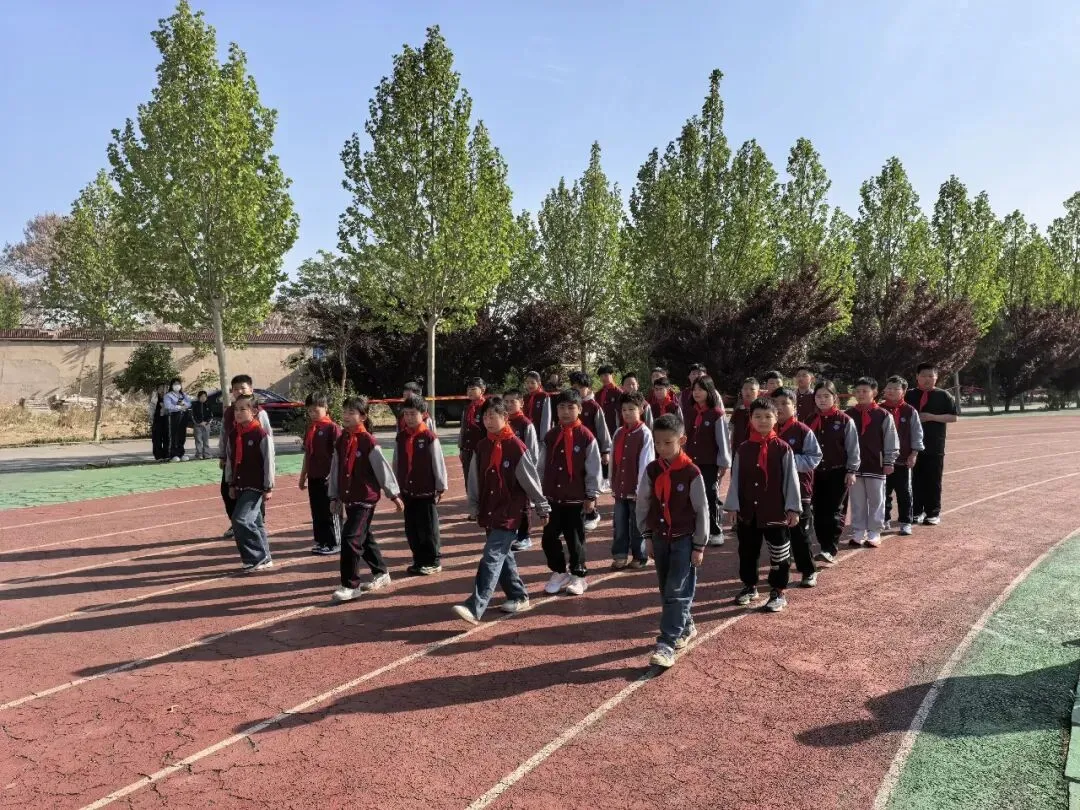 以赛促练强体能 对标中考砺精兵——明山学校2026年第十届春季运动会 第36张