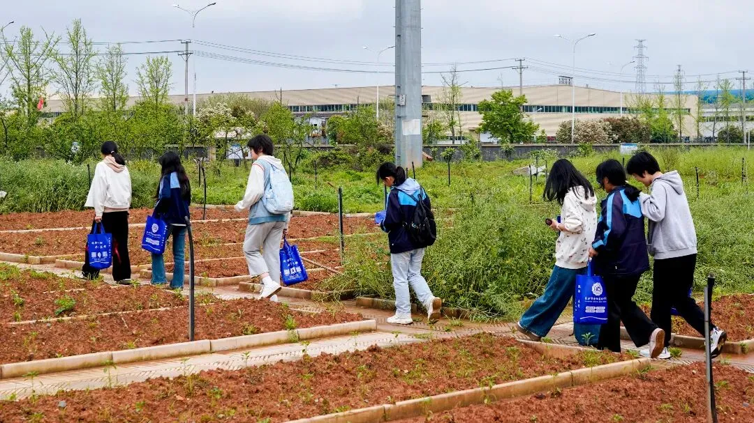 决战中考,赢在冲刺|4月12日金阳高中校园开放日高能回顾 第15张 决战中考,赢在冲刺|4月12日金阳高中校园开放日高能回顾 第15张