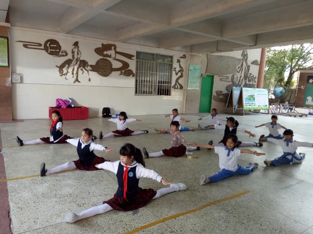 三年五星,九年一贯,中考称雄——省一级标准民办学校,成就孩子卓越未来 第23张