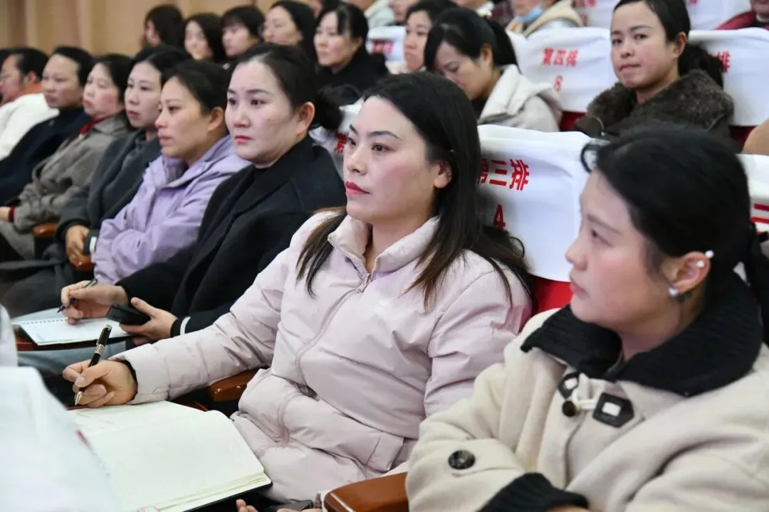 校园新闻周刊第19期丨誓师砺剑迎中考 思政践行担使命 第9张