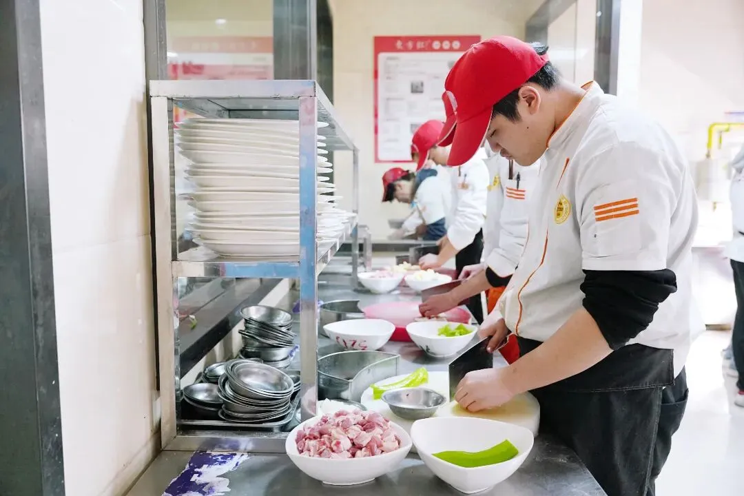 与其在中考结束后被动、匆忙地为孩子挑选学校,不如主动提前规划! 第6张