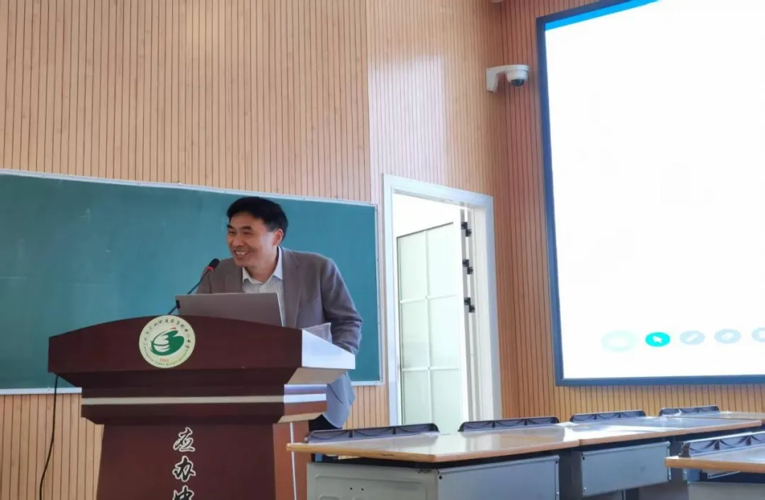 精研中考求实效 智汇课堂见生长——2026年广水市初中学业水平考试语文学科教学研讨会成功召开 第9张 精研中考求实效 智汇课堂见生长——2026年广水市初中学业水平考试语文学科教学研讨会成功召开 第9张