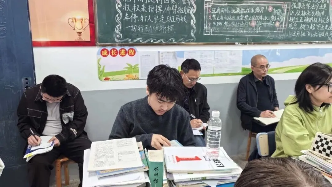 把脉中考复习 赋能高效课堂——中心学校深入新厂镇初级中学开展常规督导检查 第3张