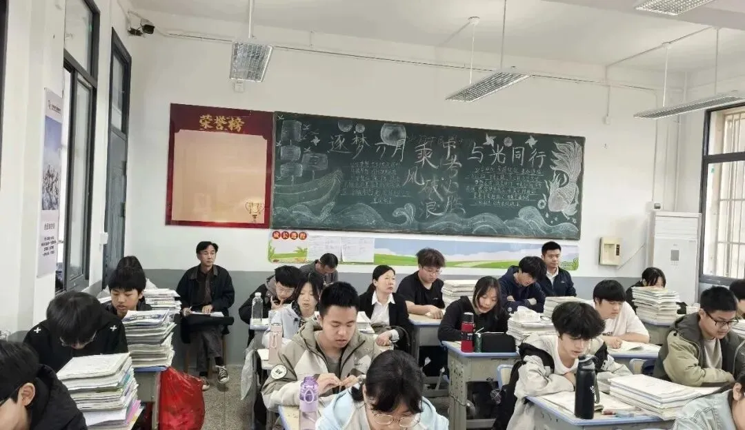 把脉中考复习 赋能高效课堂——中心学校深入新厂镇初级中学开展常规督导检查 第4张