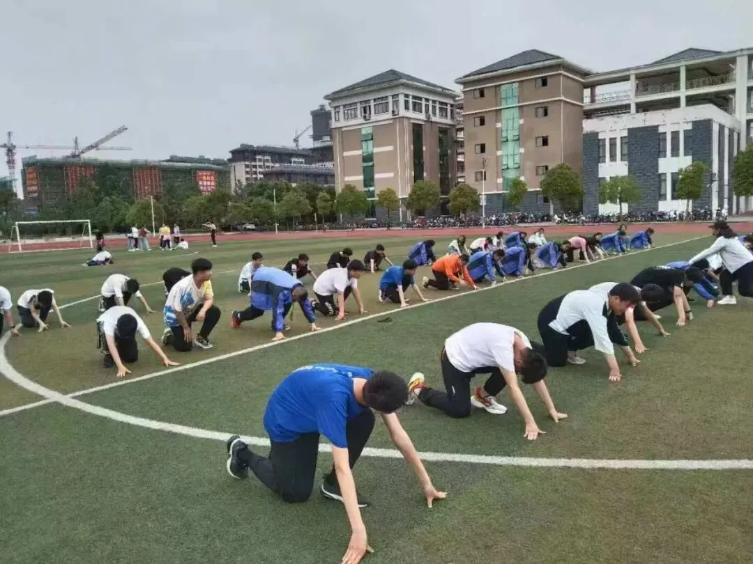 热血青春!直击射阳体育中考备考一线,初三学霸燃爆操场! 第9张