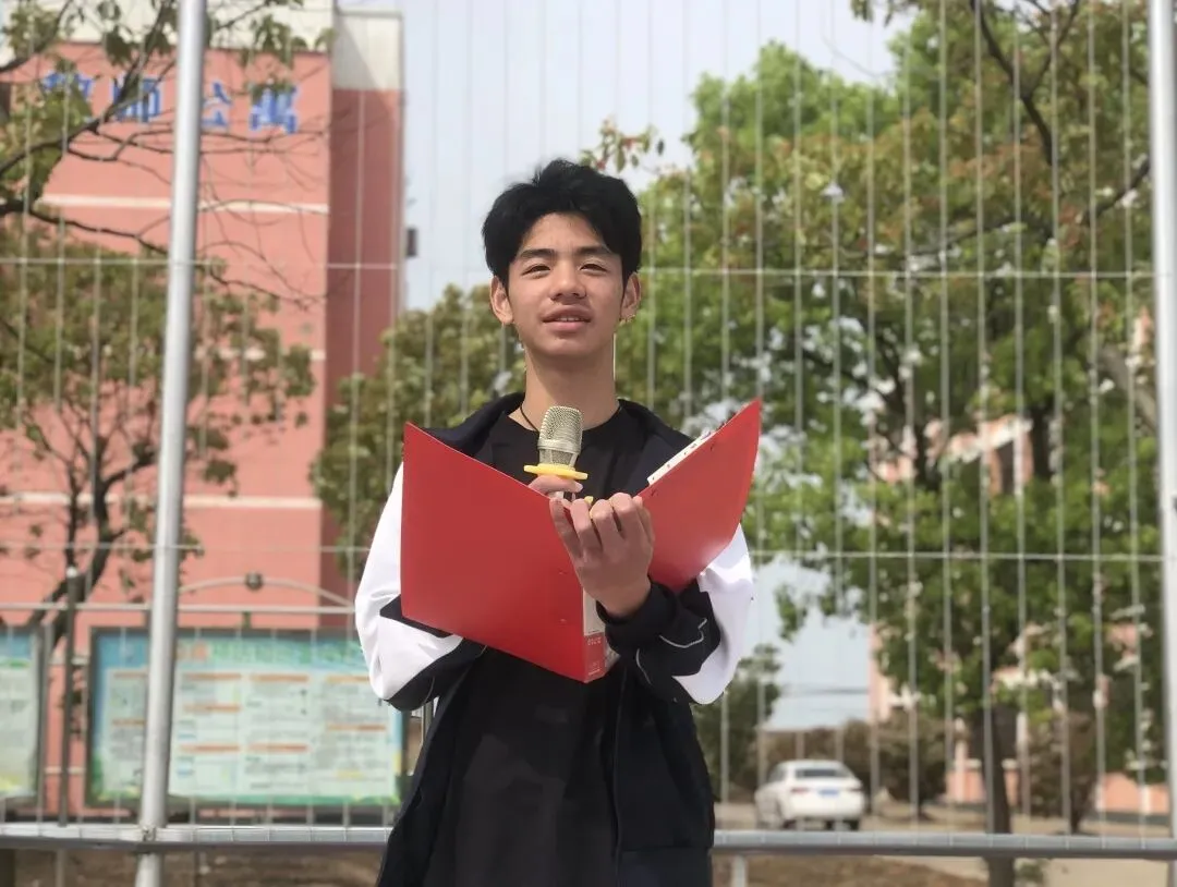 【国旗下讲话】以梦为马迎中考,安全文明同我行——佛子山中学2026年春季学期第七周升旗仪式 第4张