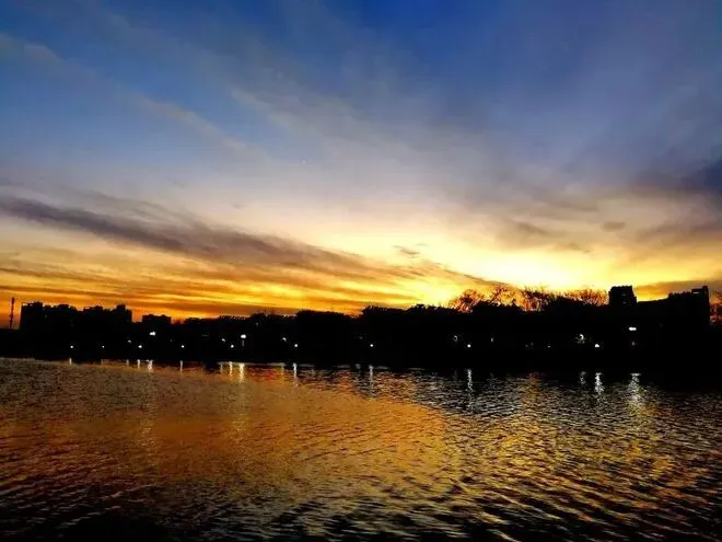 赛场落笔,少年逐光,挺身奔赴,书写中考体育滚烫答卷 第6张 赛场落笔,少年逐光,挺身奔赴,书写中考体育滚烫答卷 第6张