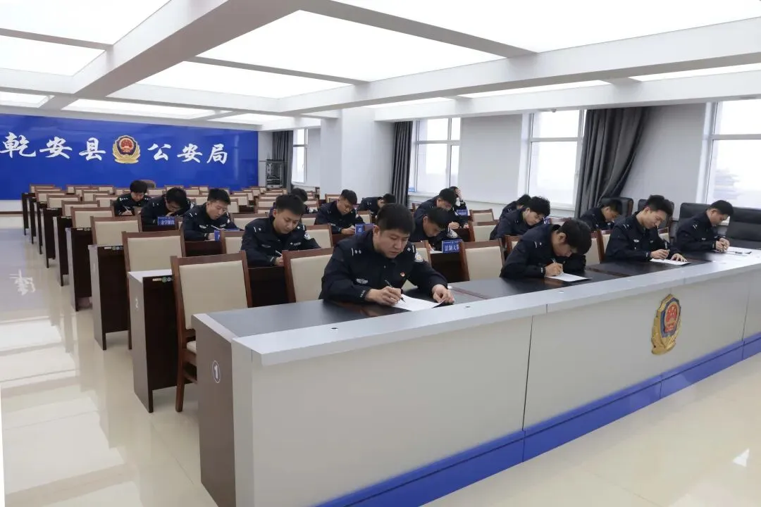 乾安县公安局组织开展基本级执法资格模拟考试 第5张