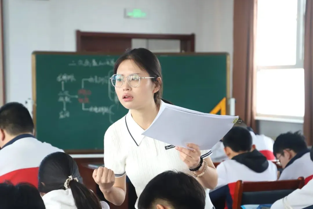 精研中考明方向 笃行备考提质效 | 2026年奈曼旗初中数学中考思维训练观摩研讨会在第二中学顺利召开 第5张