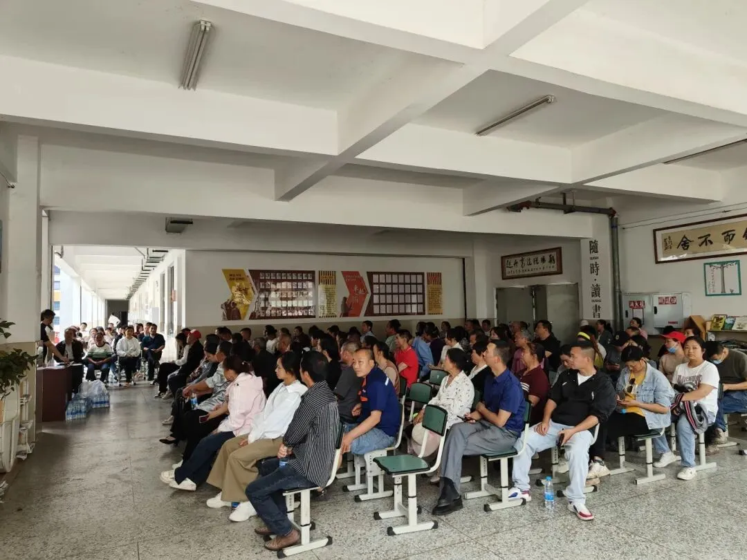 家校携手共育,助力中考冲刺——叙州区安边学校召开2026年春期九年级家长会 第3张