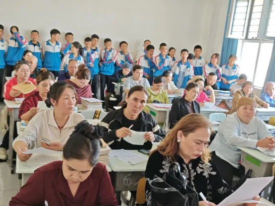 凝心聚力促备考 家校携手赴中考——精河县第四中学九年级九年级一模家长会活动信息 第10张