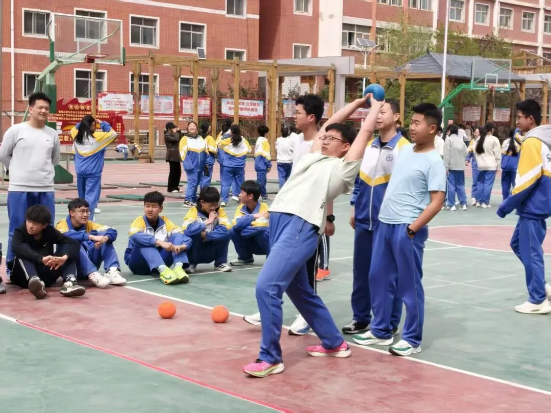 厉兵秣马测实力,凝心聚力迎中考——成功初三年级圆满完成体育市一诊检测 第8张