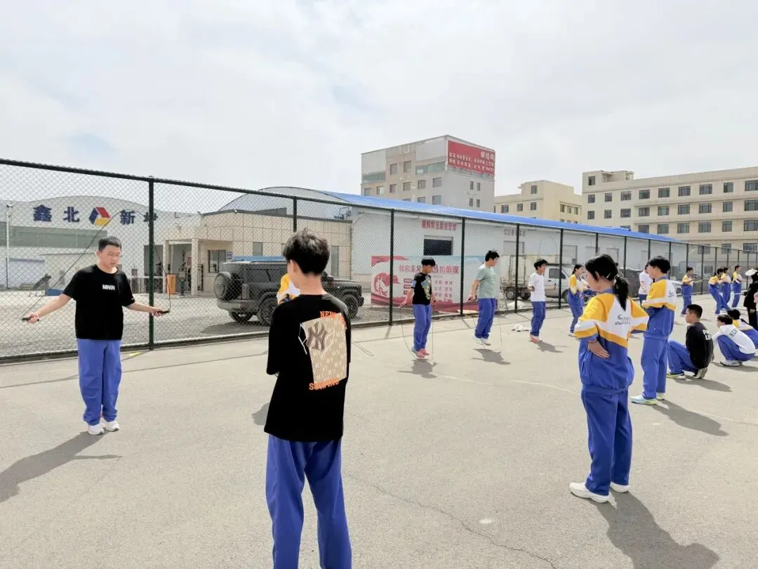 厉兵秣马测实力,凝心聚力迎中考——成功初三年级圆满完成体育市一诊检测 第15张