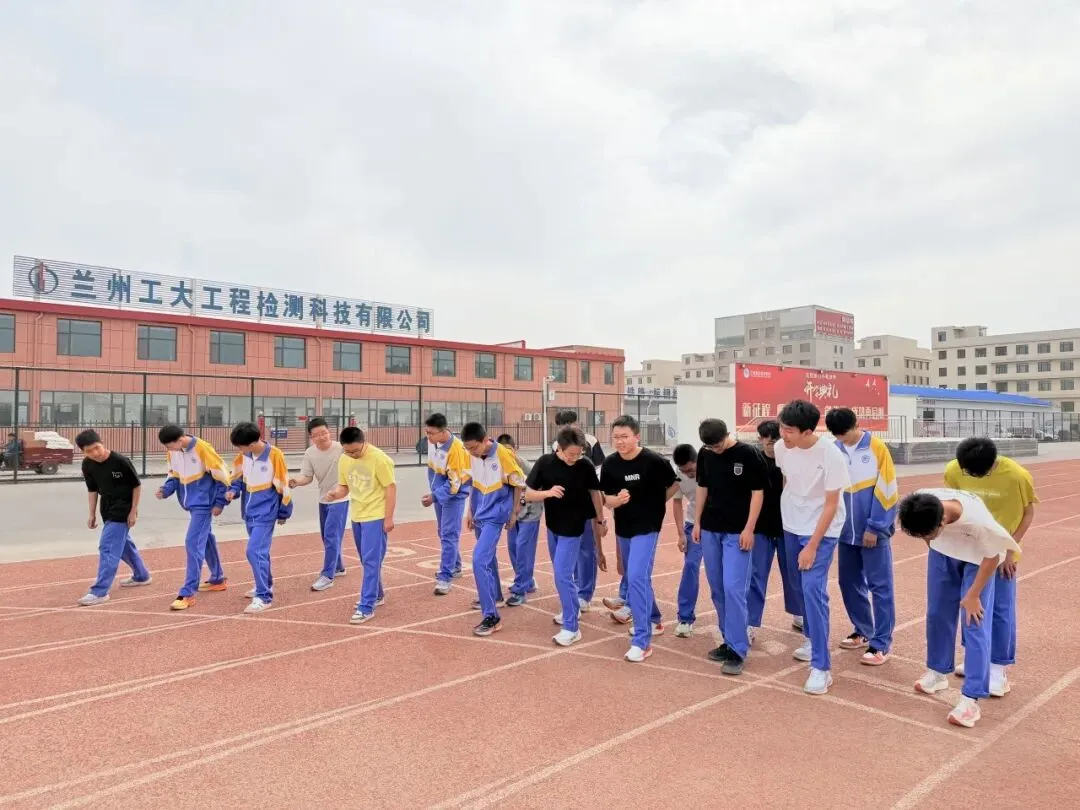 厉兵秣马测实力,凝心聚力迎中考——成功初三年级圆满完成体育市一诊检测 第18张