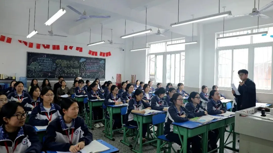 涪江流域中职学校2023级对口升学模拟测试成绩分析暨备考研讨会圆满召开 第7张