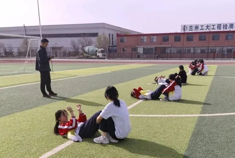 市一诊落幕,成功中考六校学子全力备战中考体育 第2张