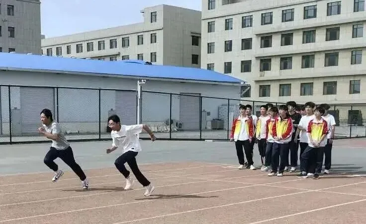 市一诊落幕,成功中考六校学子全力备战中考体育 第10张