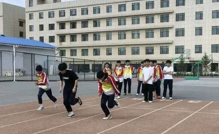 市一诊落幕,成功中考六校学子全力备战中考体育 第11张