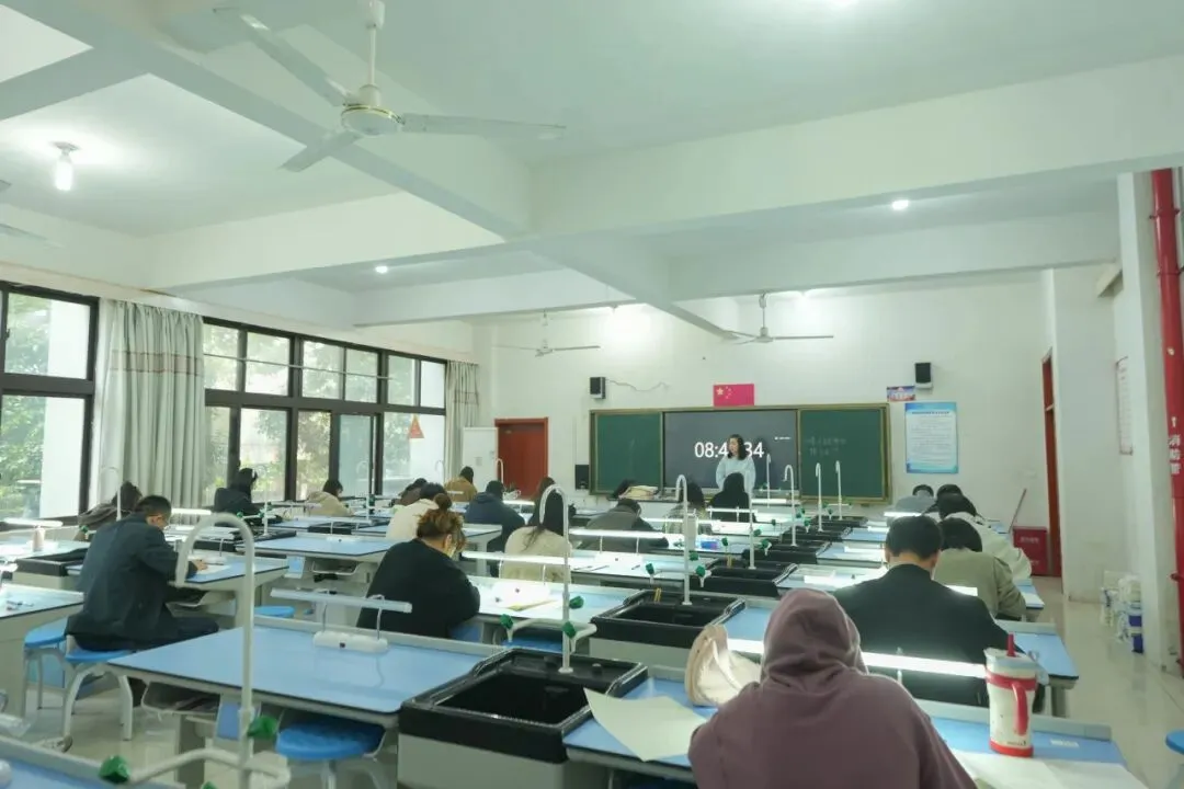 一张试卷 两份成长 | 师生同考让教与学真正“双向奔赴” 第4张