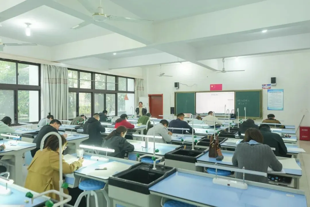 一张试卷 两份成长 | 师生同考让教与学真正“双向奔赴” 第5张