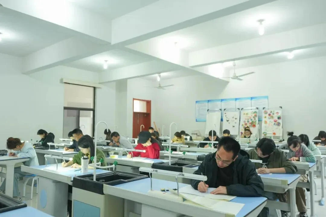 一张试卷 两份成长 | 师生同考让教与学真正“双向奔赴” 第9张