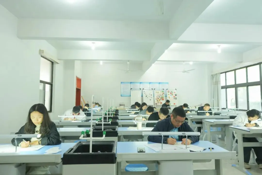 一张试卷 两份成长 | 师生同考让教与学真正“双向奔赴” 第10张