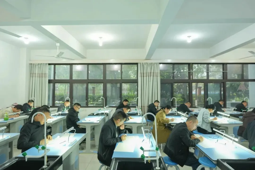 一张试卷 两份成长 | 师生同考让教与学真正“双向奔赴” 第11张