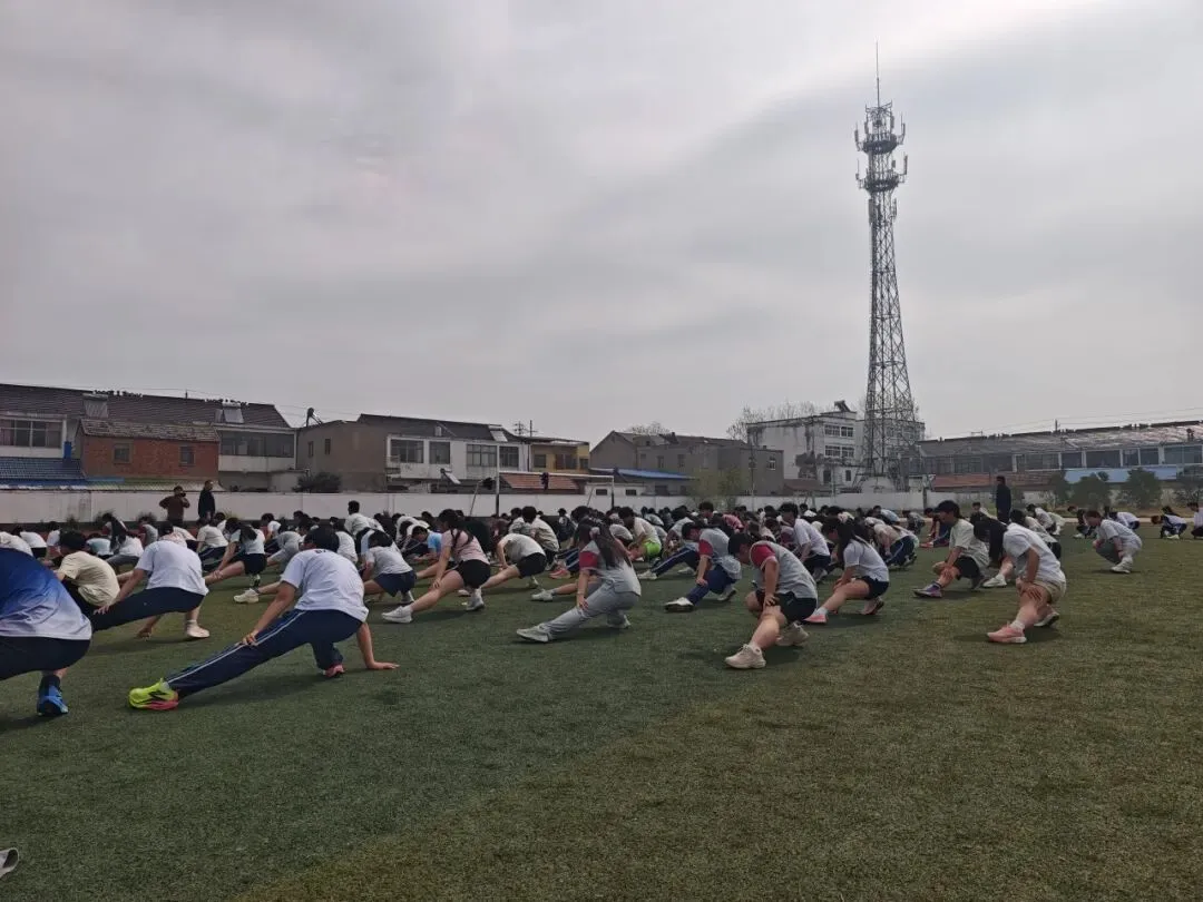 响水县小尖中学2026届初三体育中考模拟测试顺利开展 第3张 响水县小尖中学2026届初三体育中考模拟测试顺利开展 第3张