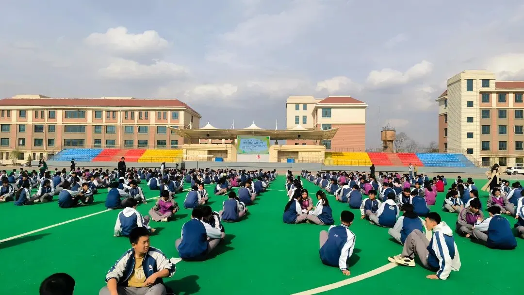 突破焦虑 从容应考——临夏市开展中考考前减压心理健康专题讲座 第4张