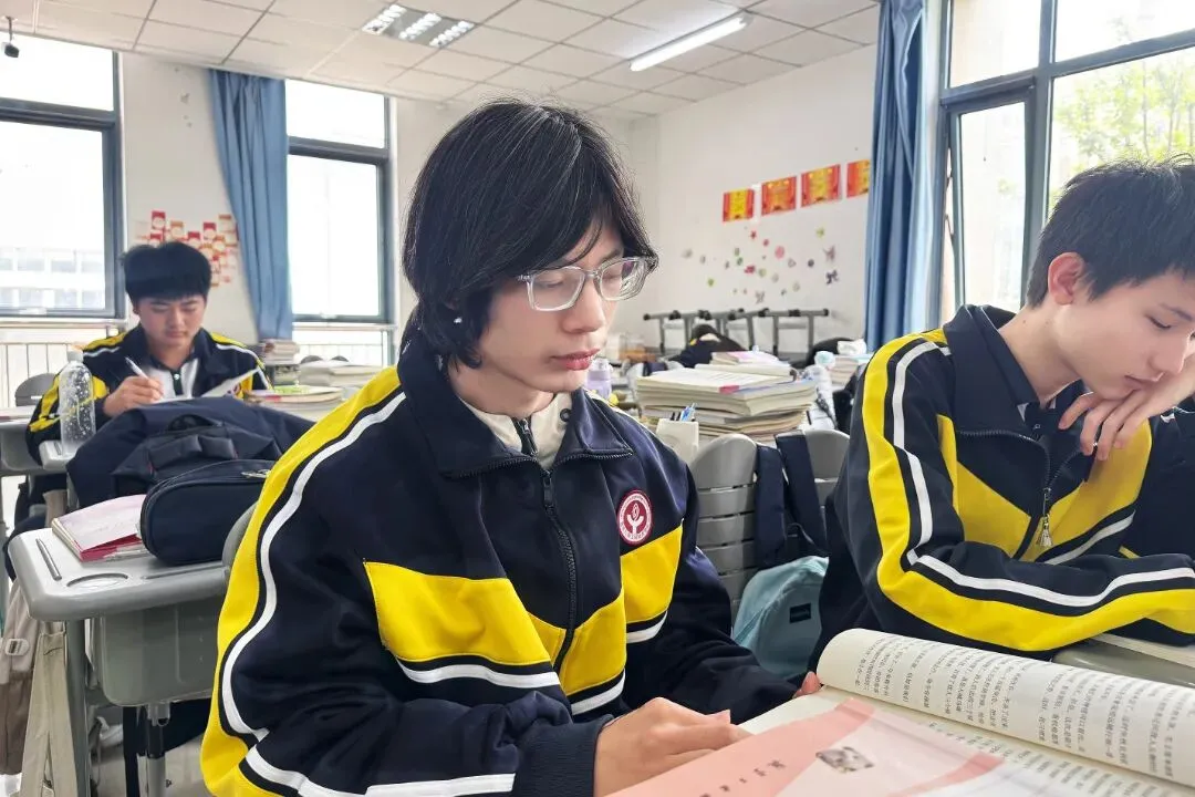 从中考失意到全省前列:崔胤增书写“低进高出”逆袭传奇 第5张