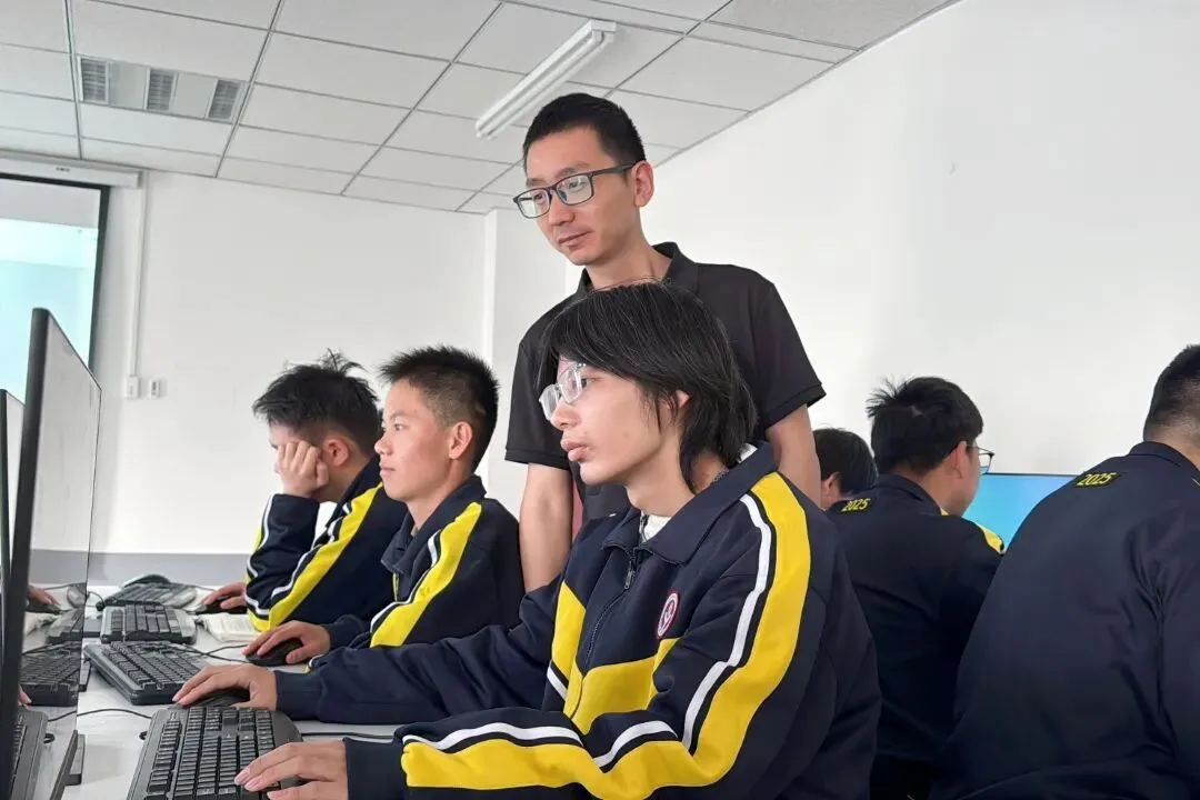 从中考失意到全省前列:崔胤增书写“低进高出”逆袭传奇 第9张