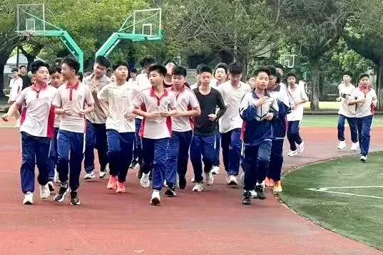 今日开考!直击2026年体育中考现场,为西山考生点赞! 第23张