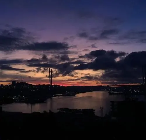 推荐热读:欣欣《为什么我的高考试卷总是白纸啊?》(免费/下载)txt小说 第10张