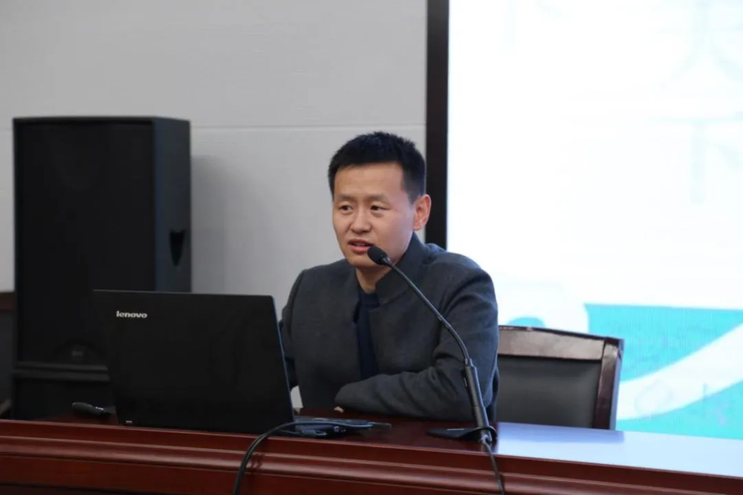 济南市第二次面对面培训暨高考模拟考试分析研讨活动在历城二中举行 第4张