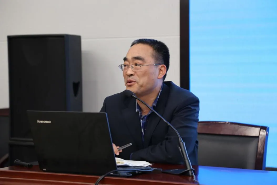 济南市第二次面对面培训暨高考模拟考试分析研讨活动在历城二中举行 第5张