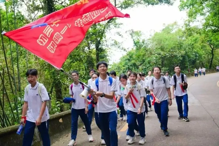 问鼎鼎湖,决胜中考——佛山市汾江中学初三励志研学暨中考誓师大会 第31张
