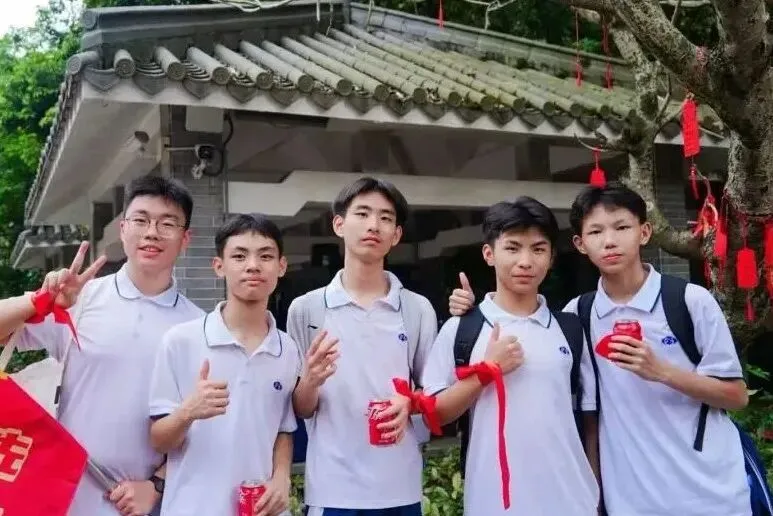 问鼎鼎湖,决胜中考——佛山市汾江中学初三励志研学暨中考誓师大会 第41张