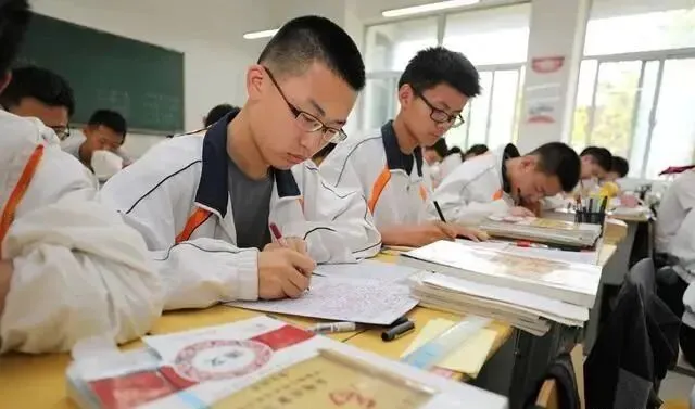 这4类高三生,高考成绩可能低于模拟考试分数,2021年考生需注意 第5张