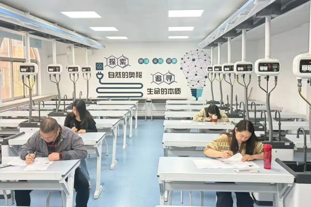 以考促研砺师能,真题实战促成长 | 我校第二届讲题大赛“真题体验”活动圆满落幕 第13张