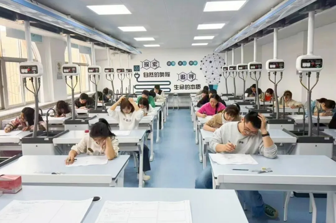 以考促研砺师能,真题实战促成长 | 我校第二届讲题大赛“真题体验”活动圆满落幕 第14张