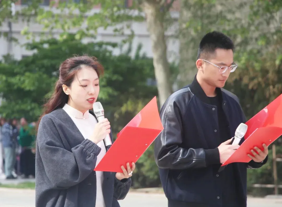 决战中考 为梦想而战 | 渤海中学北校区初中部开展中考倒计时60天启动活动 第2张