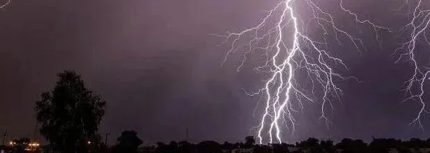 张凌赫上了江苏英语试卷,多名网友晒试卷题目,去年张凌赫曾以《爱你》中所饰角色何苏叶登上合肥二模,还有网友晒出其文言文版介绍 第14张 张凌赫上了江苏英语试卷,多名网友晒试卷题目,去年张凌赫曾以《爱你》中所饰角色何苏叶登上合肥二模,还有网友晒出其文言文版介绍 第14张